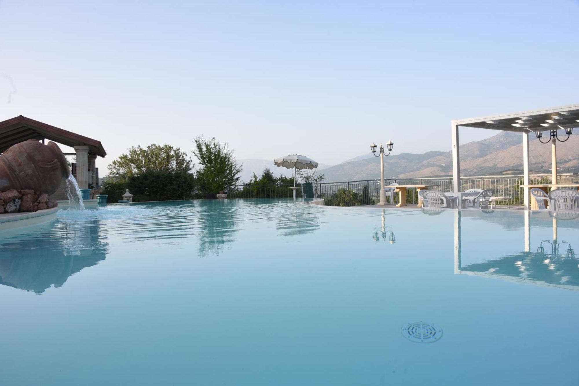 Bosco D'Olmi Country House Sant'Andrea del Garigliano Exteriér fotografie